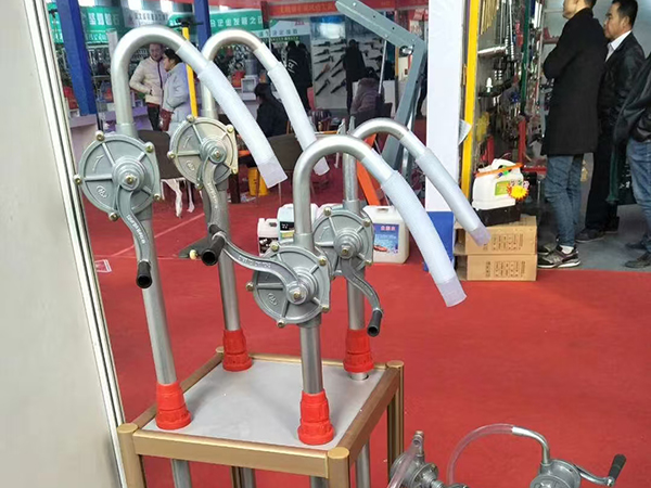 Hand Crank Oil Pump